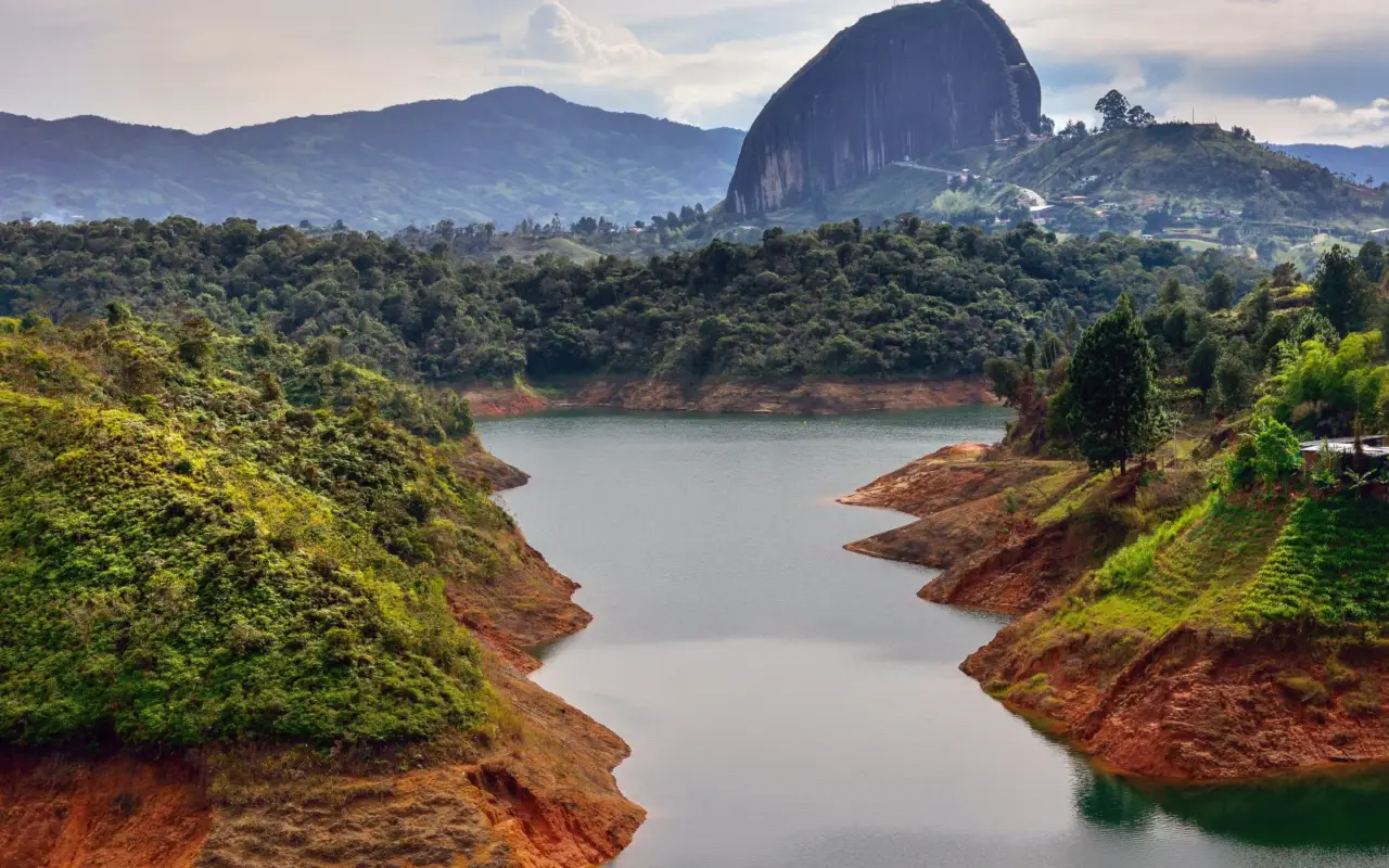 La Piedra del Peñol à Guatape en Colombie