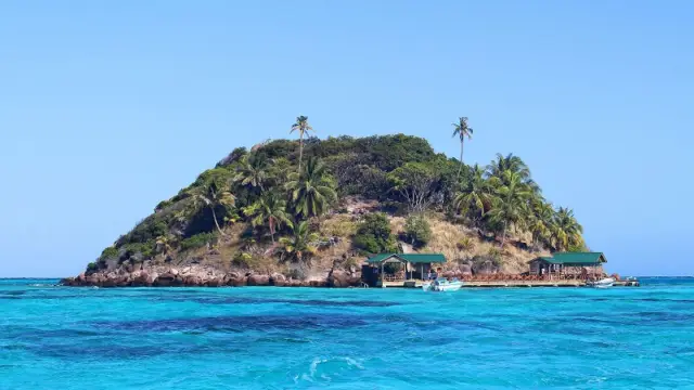 Ilot de Cayo Cangrejo près de Providencia en Colombie