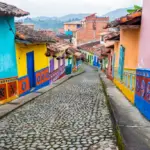 Les rues colorées de Guatapé