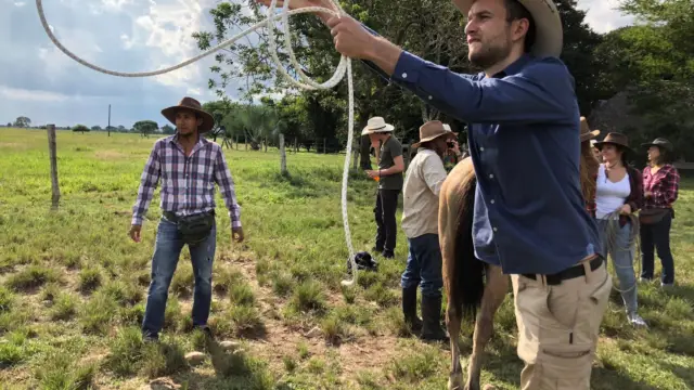 Lancer de lasso avec Paul de Terra Colombia