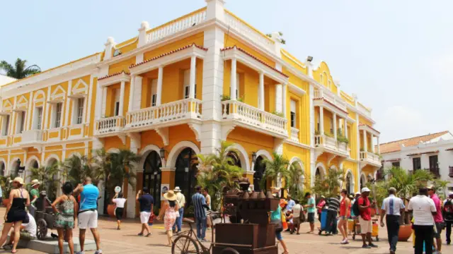 Dans les rues colorées de Carthagène en Colombie