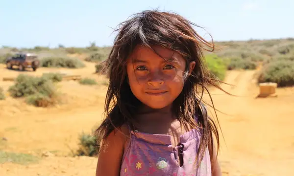 Petite fille de la communauté Wayuu de la Guajira