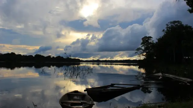 Coucher de soleil sur l'Amazonie en Colombie