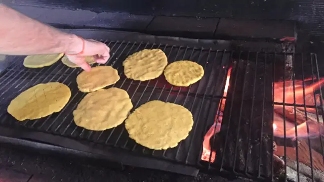 Cuisson des arepas