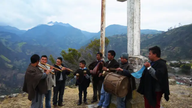 Une Chirimiya au milieu des paysages du Cauca en Colombie
