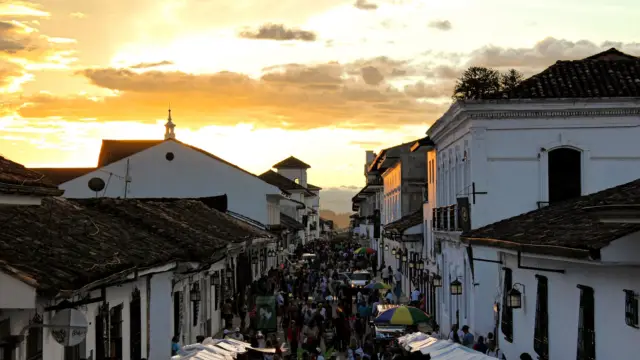 Coucher de soleil sur la ville de Popayan